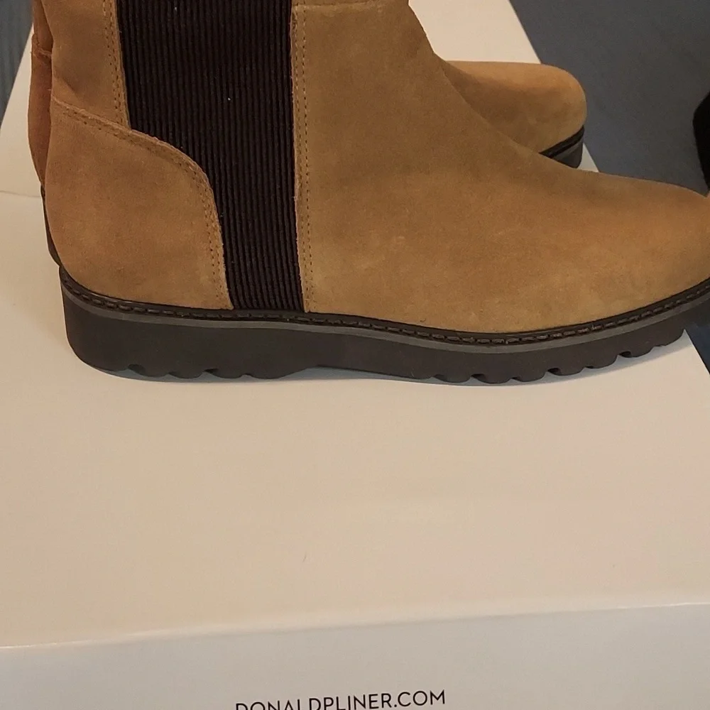 Donald Pliner Codie Caramel Suede Boots
